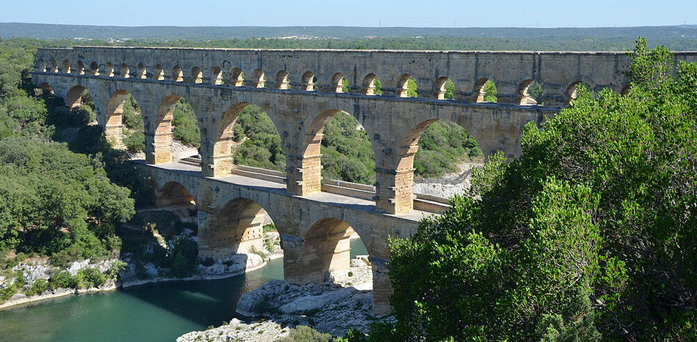 pont du gard roman aquaduct